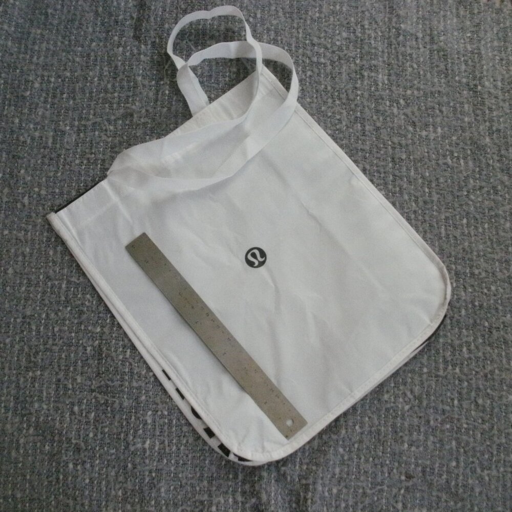 LULULEMON Large REUSABLE SHOPPING TOTE BAG 16" x 14"x 6" White & Black